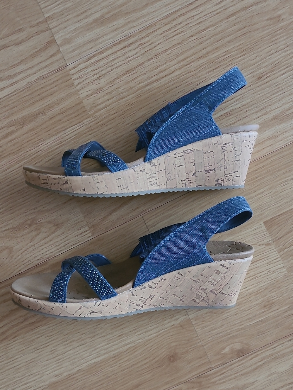 Skechers Luxe Foam Sandals Beverlee- Fancy Sips - Picture 4 of 7